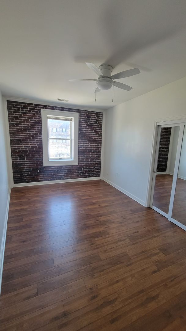 Building Photo - 121 W Jackson Ave