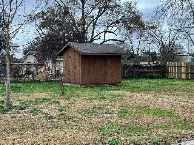 Building Photo - Charming 3BR House in Humble