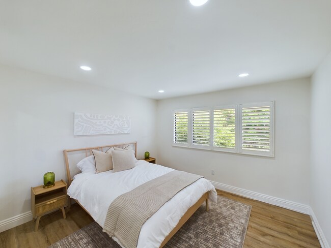 Building Photo - 2543 Caminito Muirfield