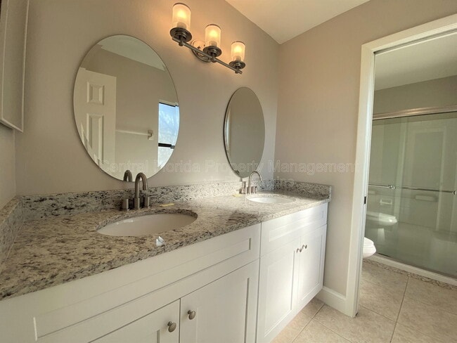 Building Photo - 281 Chicago Woods Cir