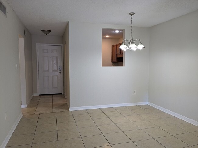 Building Photo - First Floor 1 Bedroom, 1 Bathroom Condo in Metro at Michigan Park