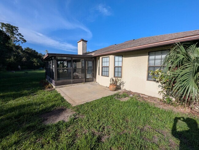 Building Photo - Charming 3 bed, 2 bath St. Augustine Shore...