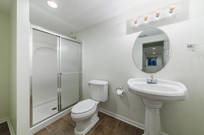 Building Photo - 1106 Portsmouth Cir