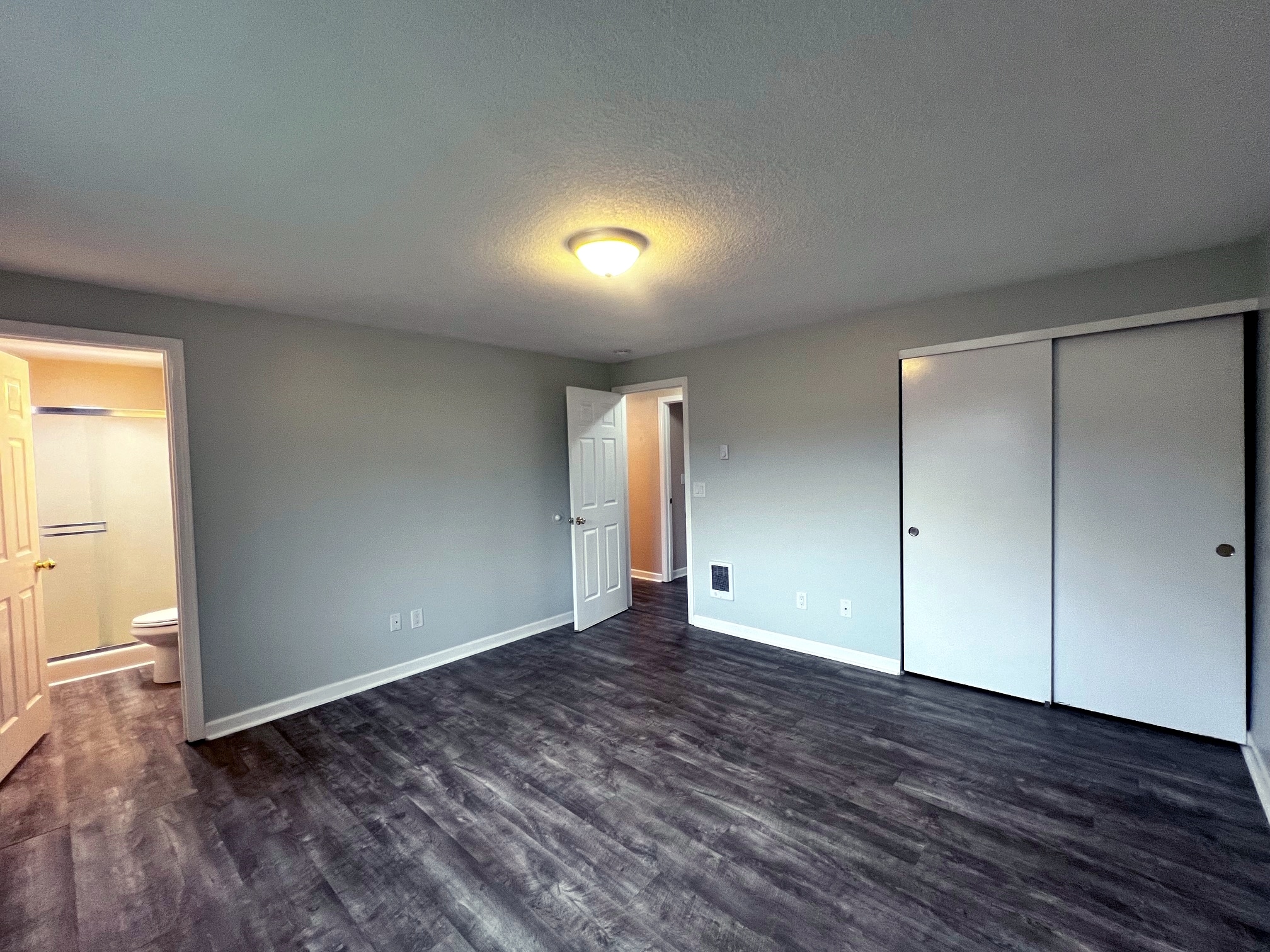 Building Photo - 15807 NE 86th Cir