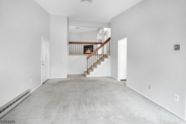 Building Photo - 70 Meadowview Dr