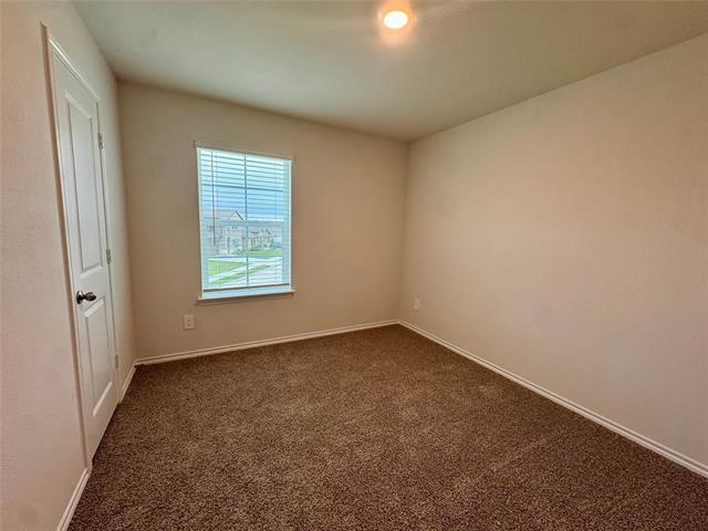 Building Photo - 3917 Oakcrest Ln