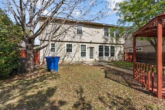 Building Photo - 4914 Roan Brook