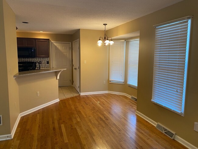 Building Photo - 113 Senseny Glen Dr