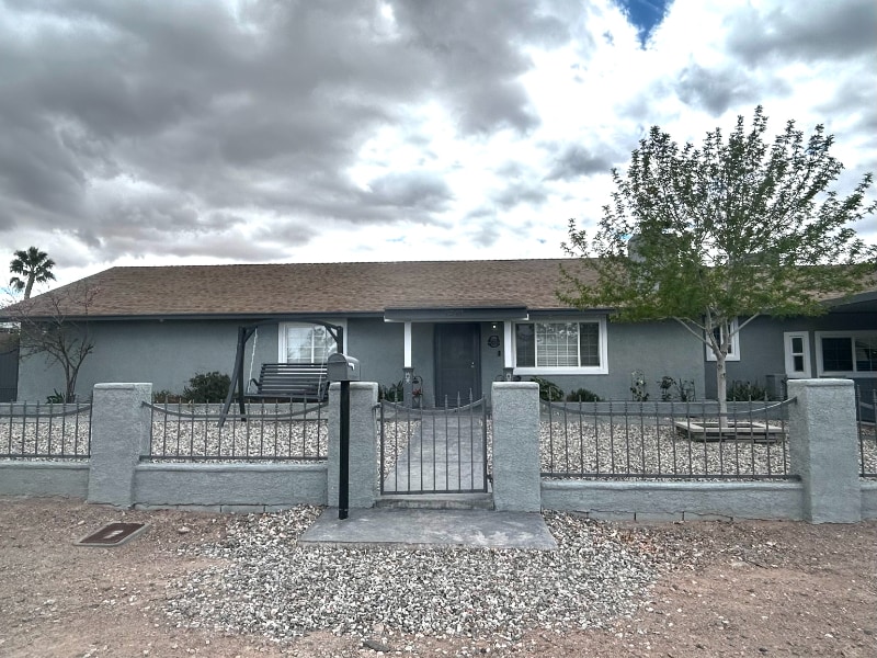 Building Photo - 1511 Rawhide Dr