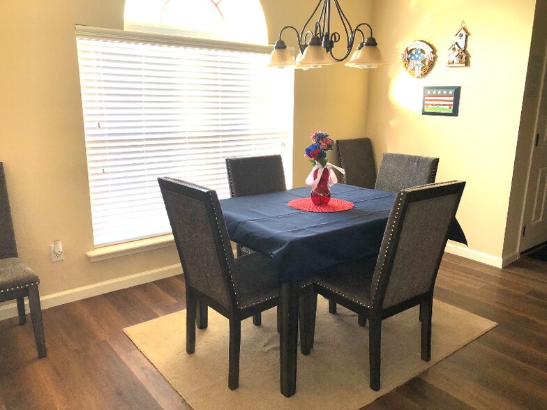 Building Photo - 12329 N 108th E Ave