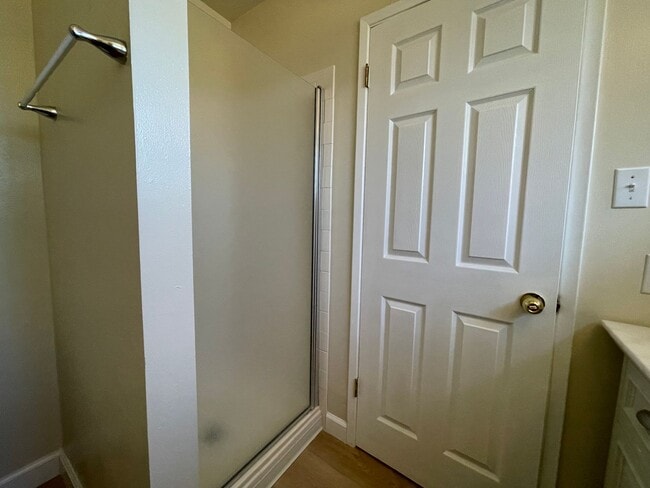 Building Photo - Beautiful home with AC in PRIME Santa Clara location - 3 bd / 2 bath coming soon!