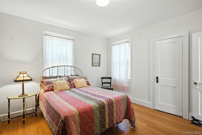 Building Photo - 190 Continental Rd