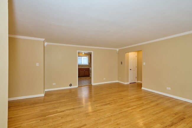 Building Photo - 2609 W Fitch Ave