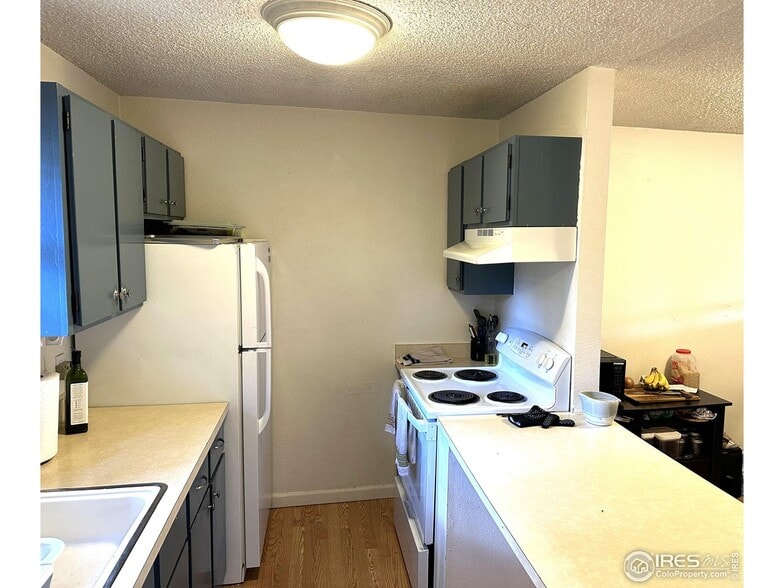 Building Photo - 3000 Colorado Ave