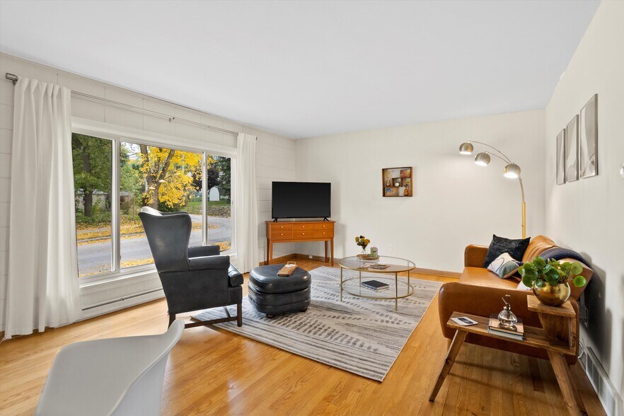 Building Photo - 426 E Ohio Ave