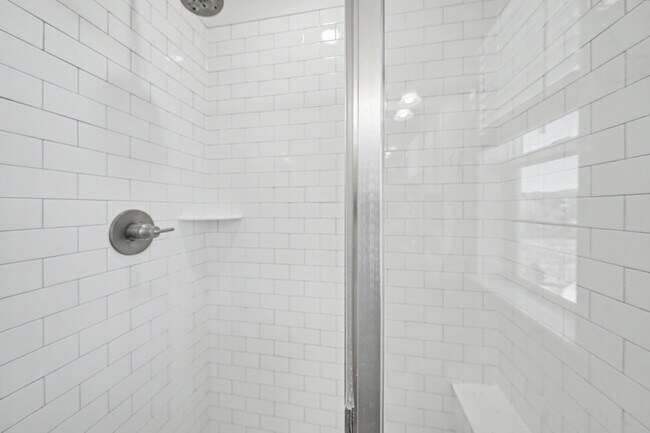 Building Photo - 1530 Castle Creek Cir