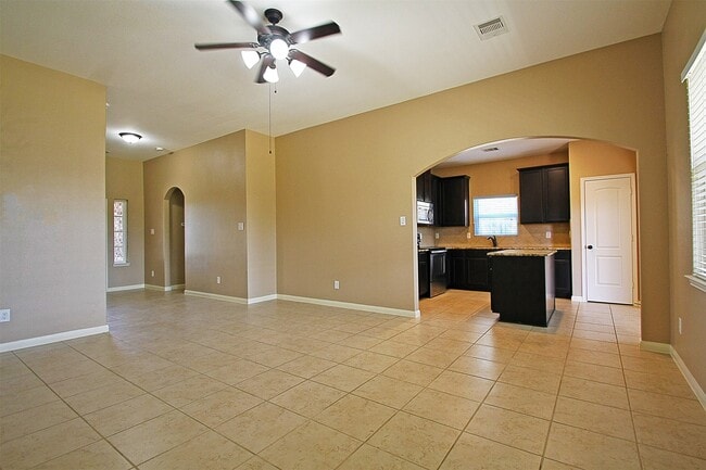 Building Photo - 20622 Stout Dr