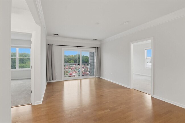 Building Photo - 110 Trotter Rd