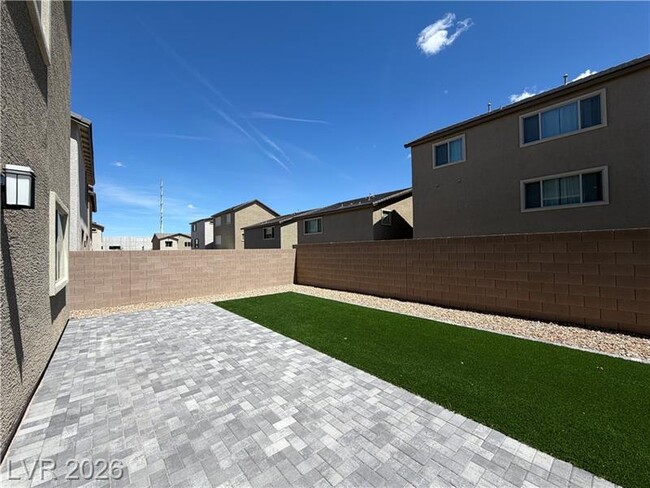 Building Photo - 7346 Pioneer Way