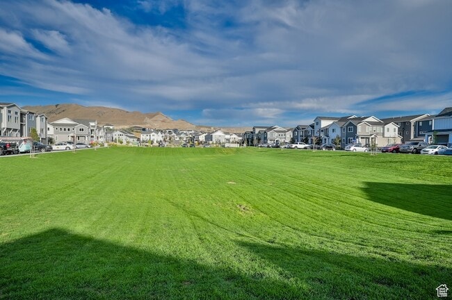 Building Photo - 15142 S Wild Horse Wy