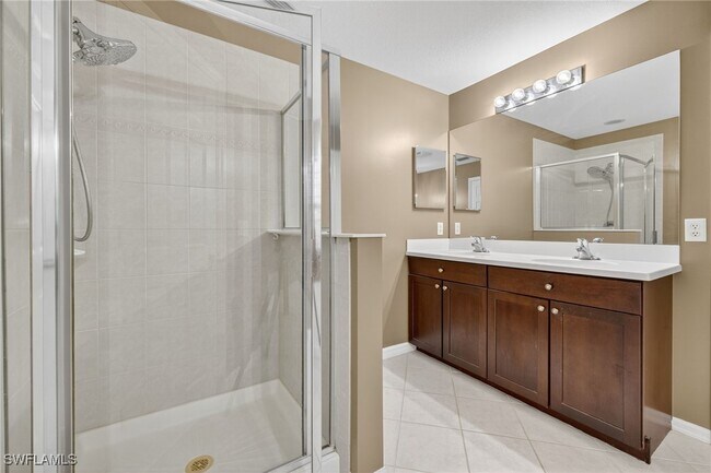 Building Photo - 8250 Silver Birch Way