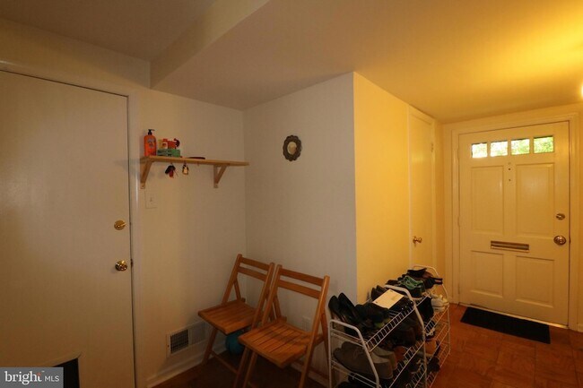 Building Photo - 6703 Rannoch Rd