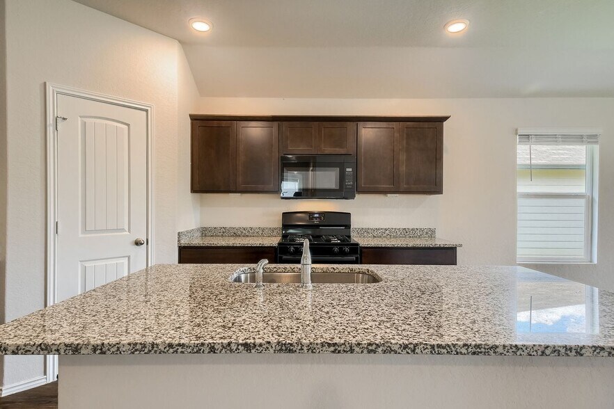 Building Photo - 745 Adler Way