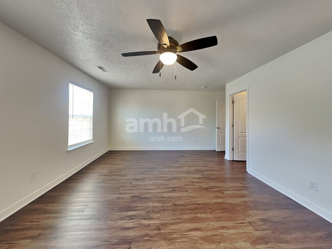 Building Photo - 645 Smoky Mountains Dr