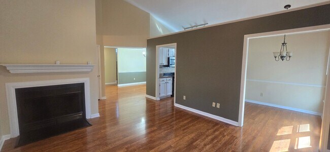 Building Photo - 3313 Fort Harrods Ct