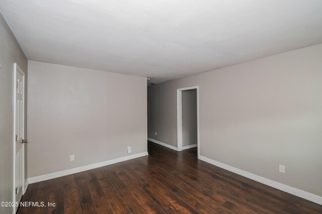 Building Photo - 4119 Sudbury Ave