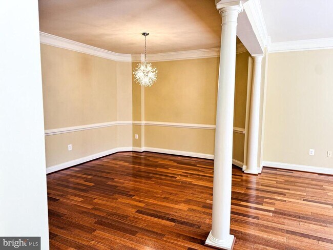 Building Photo - 6403 Velliety Ln