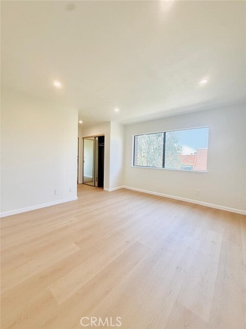 Building Photo - 27939 Ridgebrook Ct