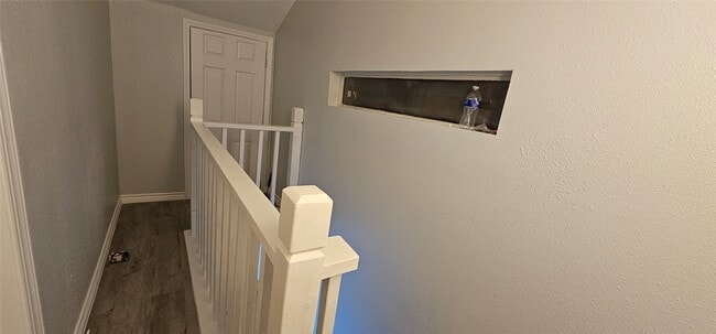 Building Photo - 2634 Tidewater Dr