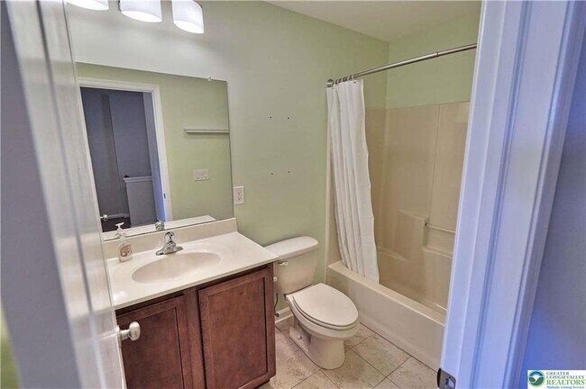 Building Photo - 2648 Gila Dr