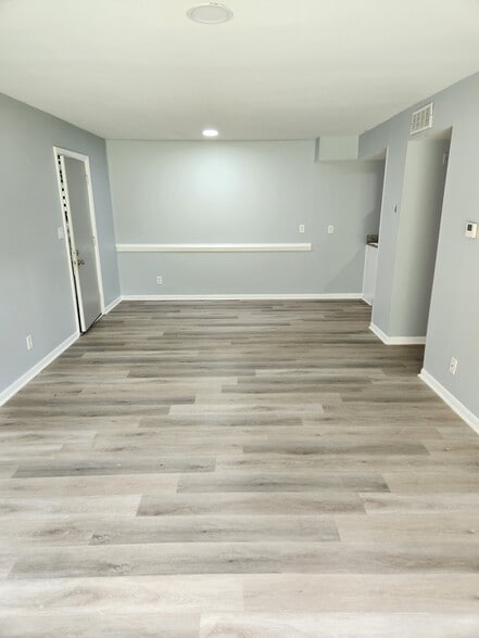 Common Area - 2819 N Ohenry Blvd