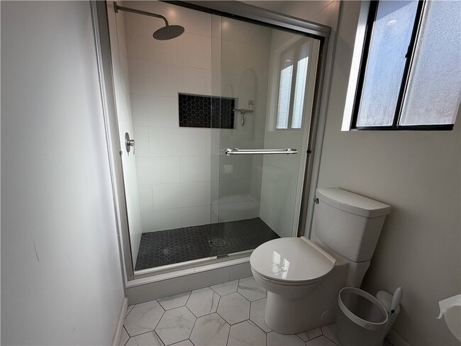 Building Photo - 115 Rosemary Dr