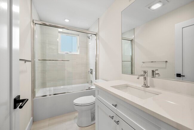 Building Photo - 44 Iffley Rd