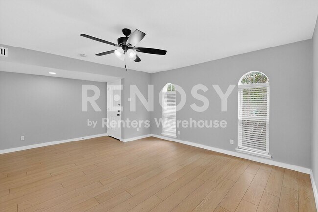 Building Photo - Carrollton GEM Ready For Move-in  ****Rent Concession - 2nd Month Free****