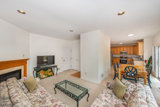 Building Photo - 1032 Smith Manor Blvd