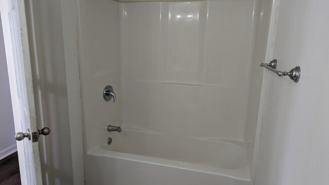 Building Photo - 1721 Mershon St