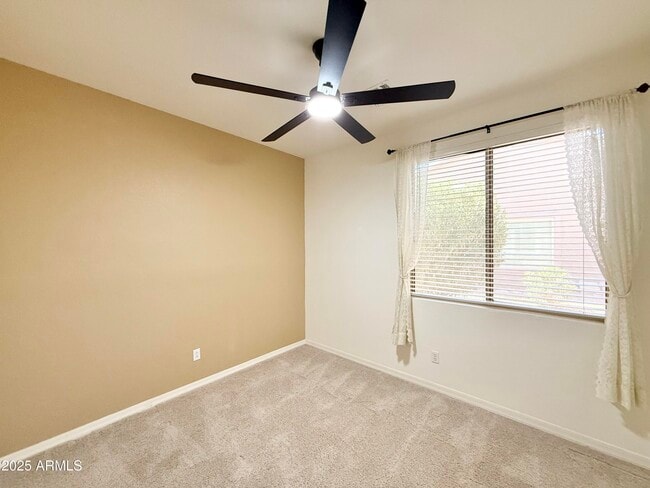 Building Photo - 4148 E Walnut Rd