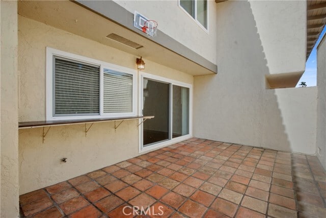 Building Photo - 2438 Vista Hogar