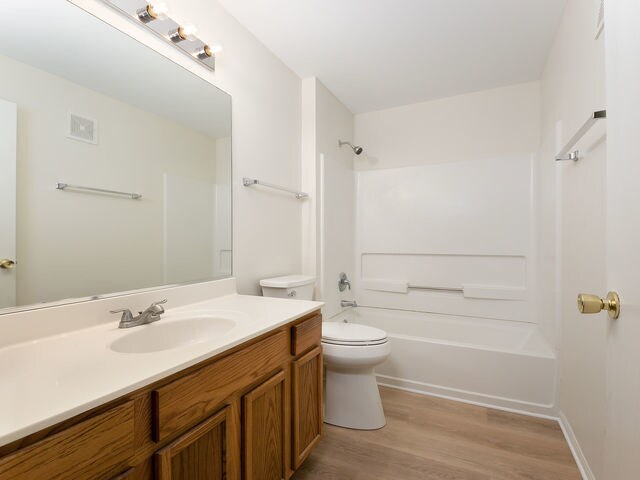 Building Photo - 1309 Silverstone Dr