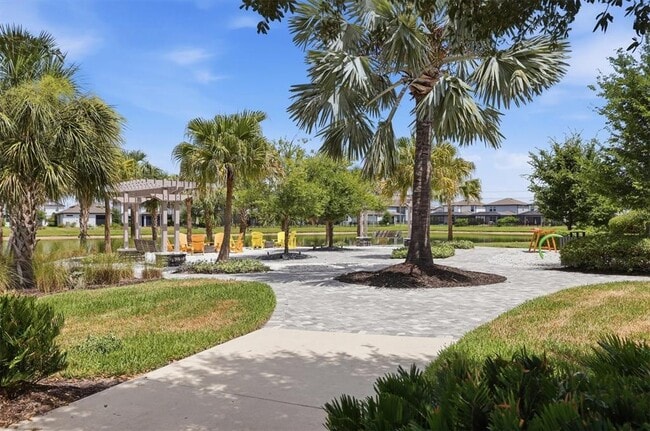 Building Photo - 9108 Royal River Cir