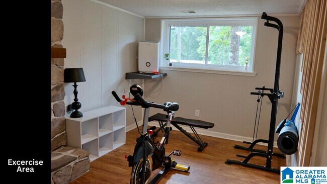 Building Photo - 1248 MacQueen Dr