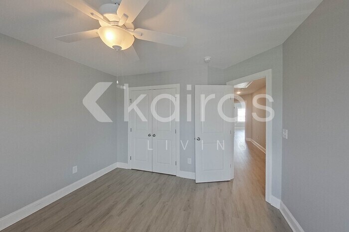 Building Photo - 3709 Oak Leaf Wy
