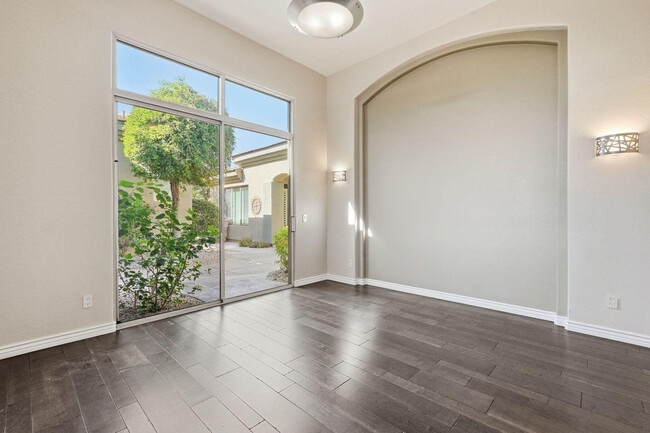 Building Photo - 11047 E Mirasol Cir