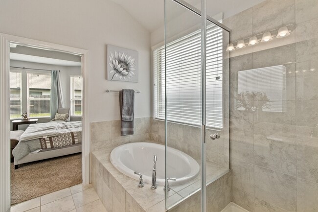 Building Photo - 8735 Morris Wds Dr