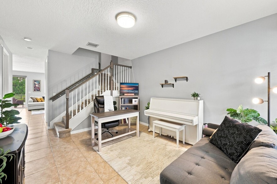Building Photo - 4585 Tara Cove Way
