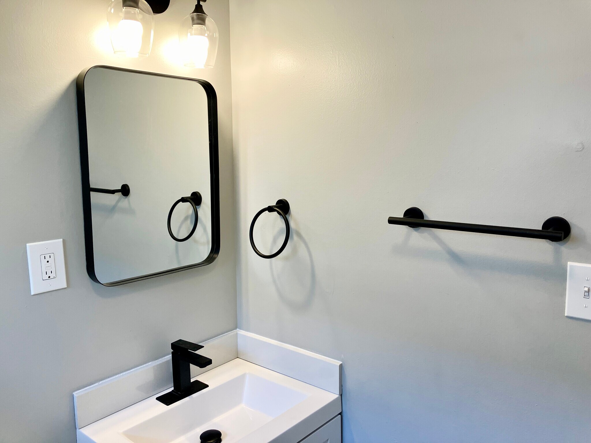 Building Photo - 109 Unger Ave